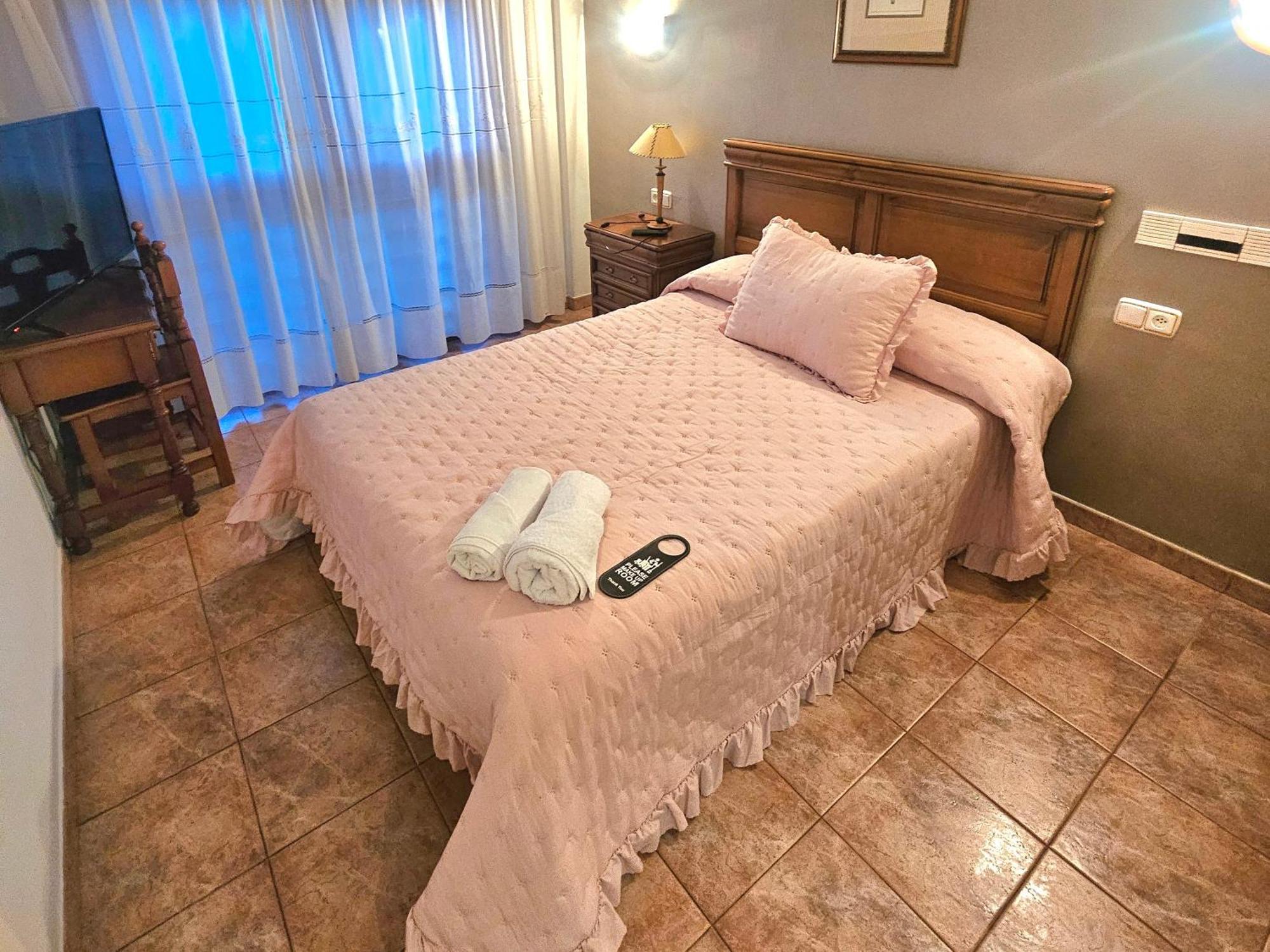 Hostal Jj Salduero ภายนอก รูปภาพ